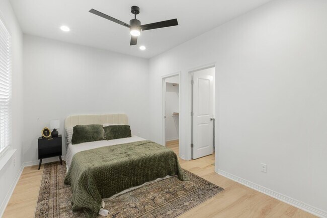 Building Photo - 307 Sterling St