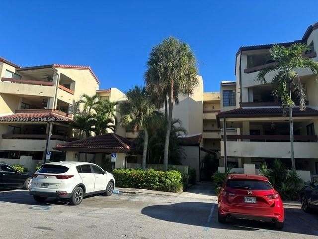 Building Photo - 8860 SW 123rd Ct