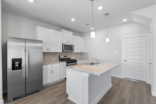 Building Photo - 17431 Rosette Grass Dr