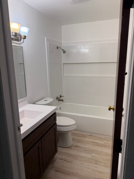 Building Photo - 3543 Morganport Dr