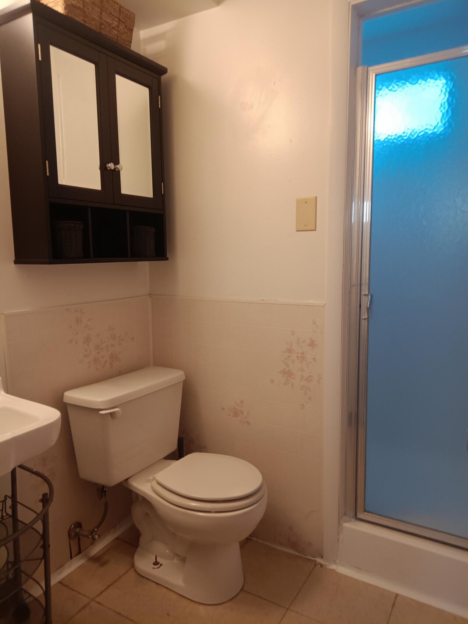 Building Photo - 335 W Kennedy Ave