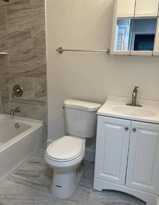 Building Photo - 63 E 56th St