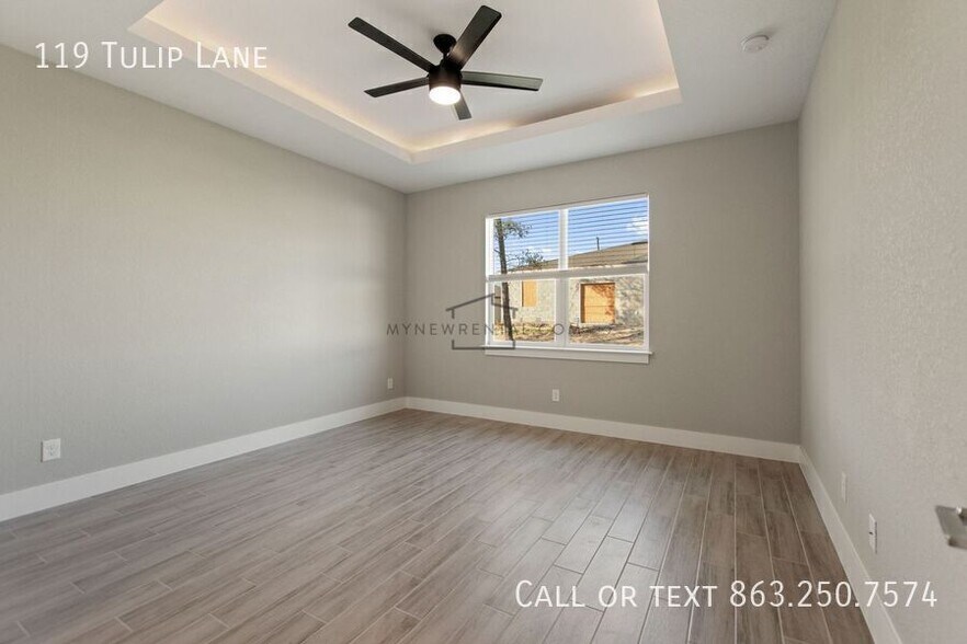 Building Photo - 119 Tulip Ln