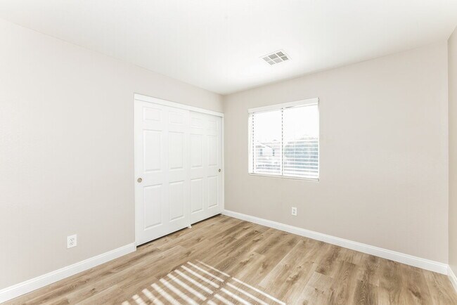 Building Photo - 156 Salcio Ave