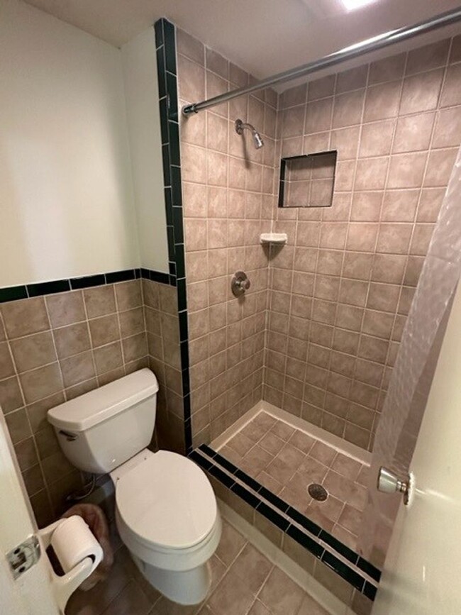 Building Photo - 2BD/2BA Condo located in Germantown!