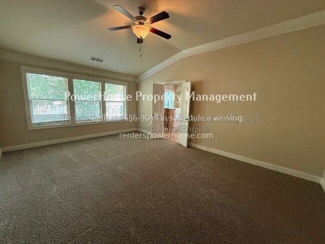 Building Photo - 1045 Township Cir