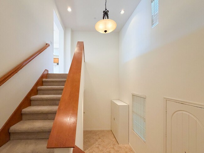 Building Photo - 8262O | Citrus Walk in Ventura | Unfurnished