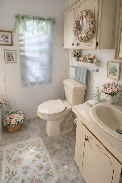 Building Photo - 1601 US-441