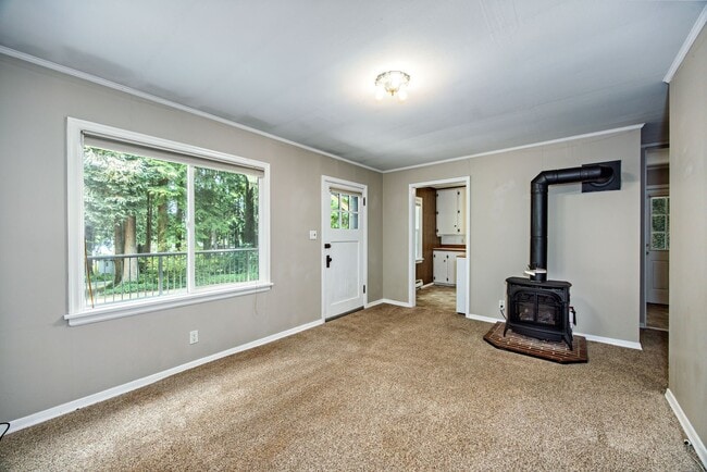 Building Photo - Charming 1-Bedroom Cottage Near Hood Canal...