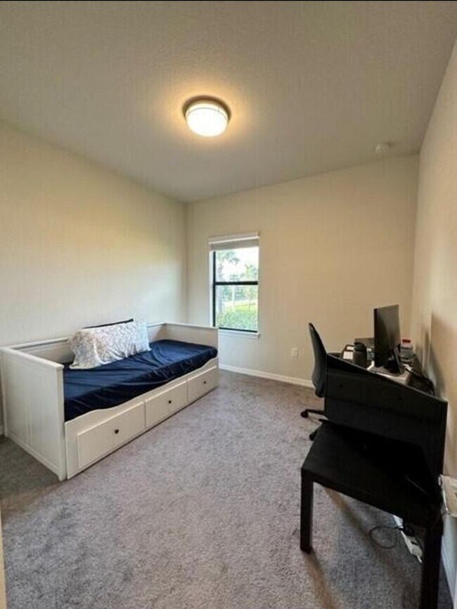 Building Photo - 4460 San Fratello Cir