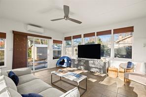 Building Photo - 3011 Yellowpine Terrace