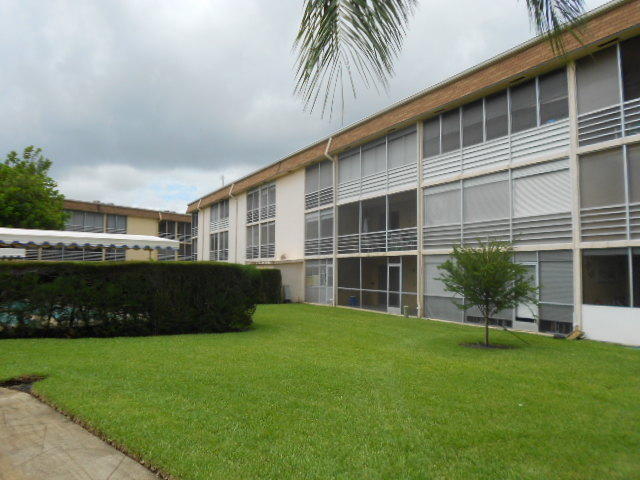Building Photo - 500 Village Green Cir W