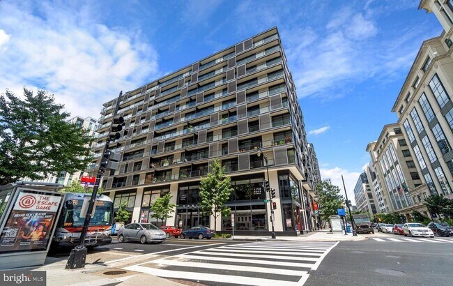Building Photo - 925 H St NW