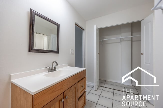 Building Photo - 2310 N Harlem Ave