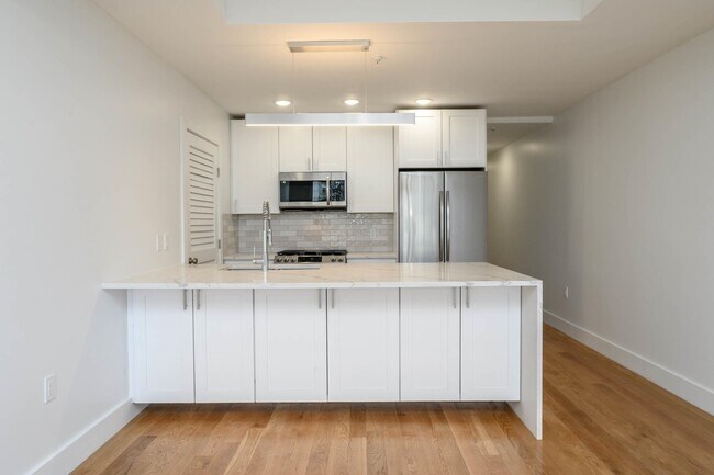 Building Photo - 1707 Palisade Ave