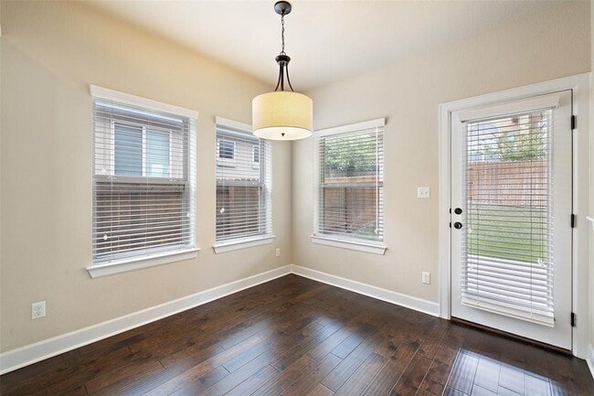 Building Photo - 14920 Cabrillo Way