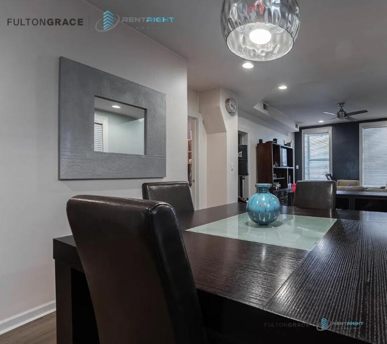 Building Photo - 2651 W Armitage Ave