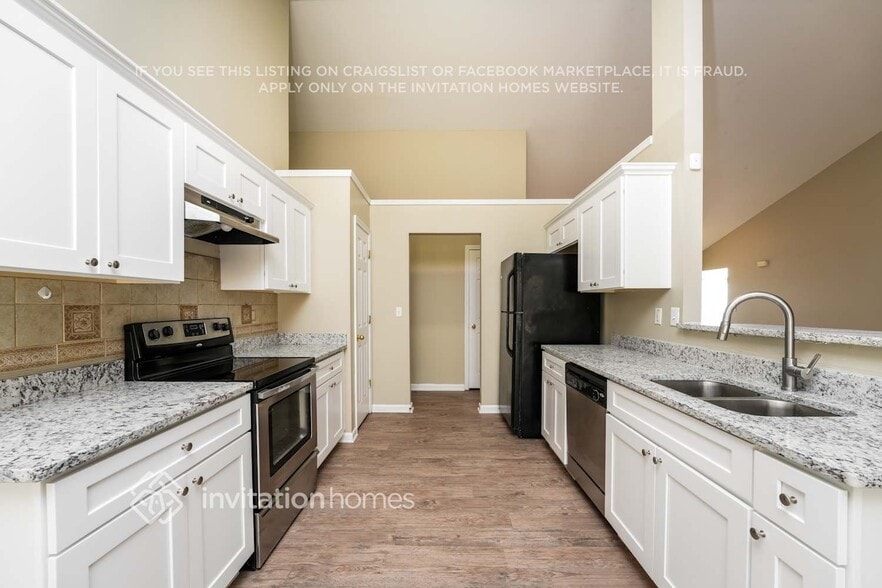 Building Photo - 1970 Winnstead Pl