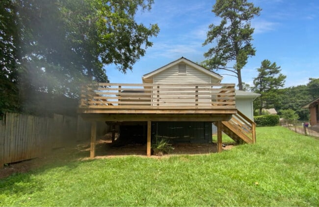 Building Photo - 2653 Tilson Rd