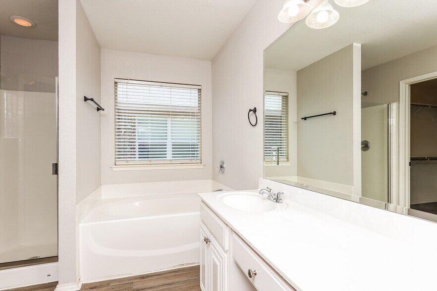 Building Photo - 4525 Grainland Ct