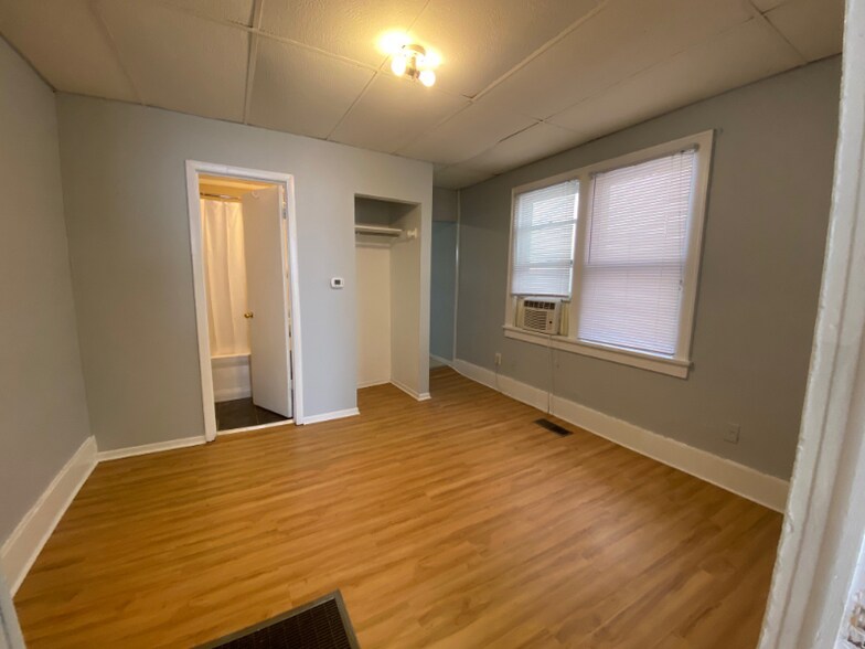 Building Photo - 1202 Park Wild Ave