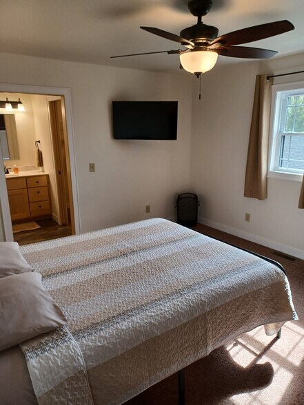 Building Photo - 512 Farnam St