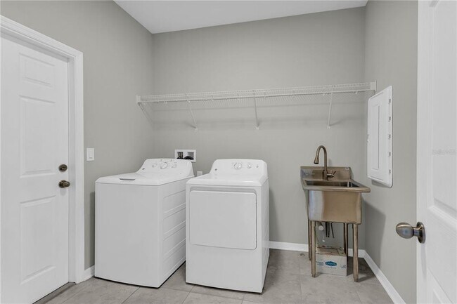 Building Photo - 3137 Marine Grass Dr