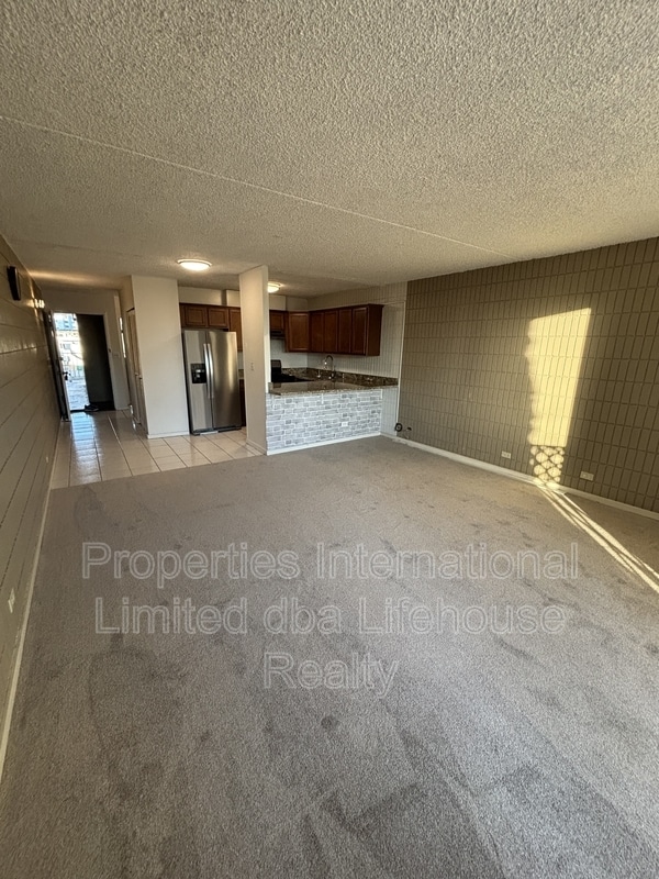 Building Photo - 1326 Ke’eaumoku St