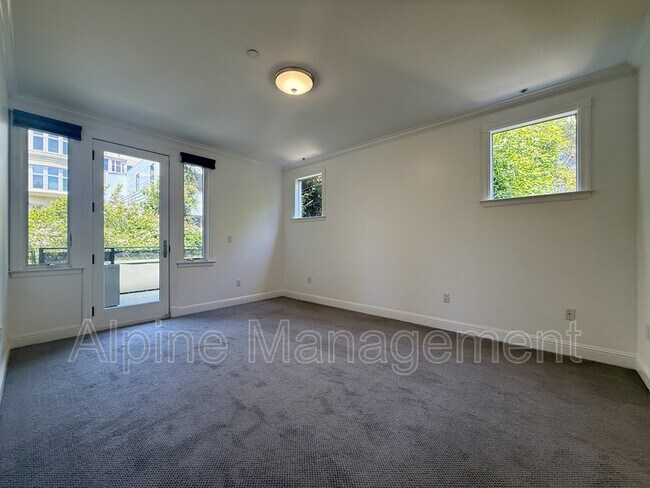 Building Photo - 3316 California St