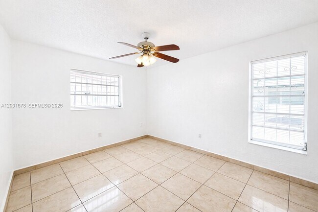 Building Photo - 1220 SW 78th Ave