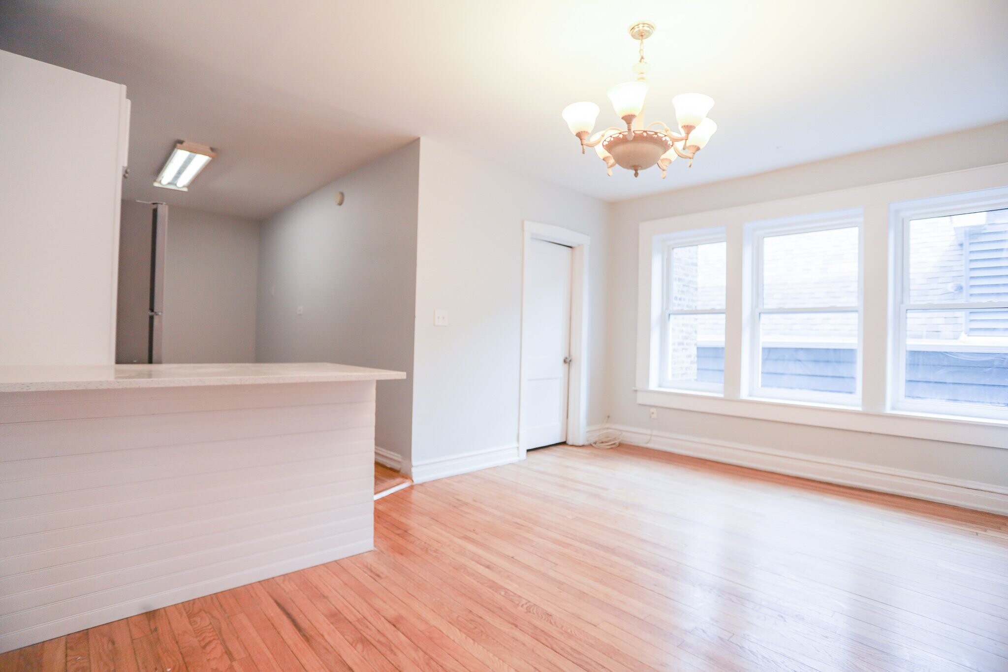 Building Photo - 5610 N Ashland Ave