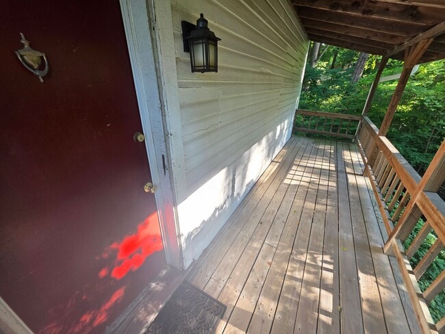 Building Photo - Charming 3 Bedroom Apartment in Millbrook,...
