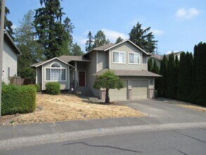 Building Photo - 13008 NE 200th Pl