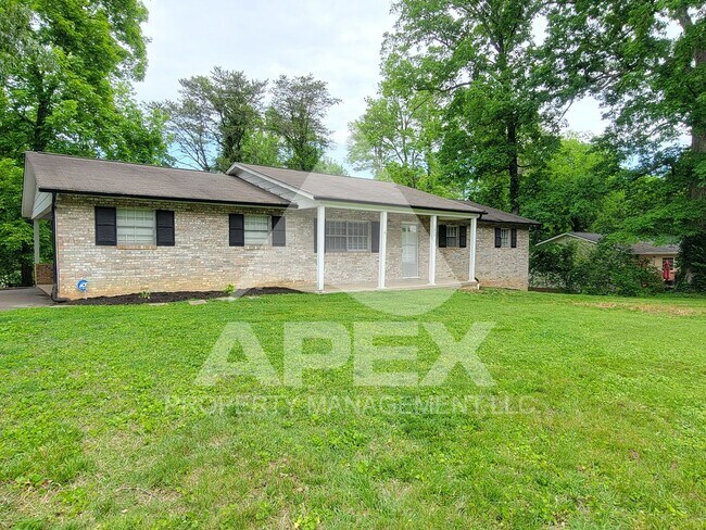 Building Photo - MOVE-IN SPECIAL, $1 RENT!! - Spacious 3-Bd...
