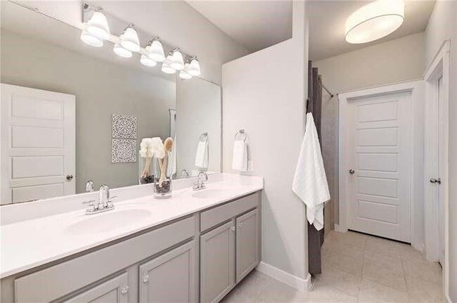 Building Photo - 2001 Faro Dr