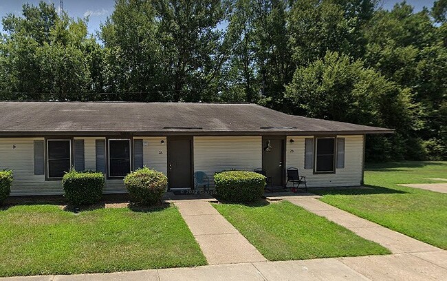 Building Photo - 1100 S Adams St