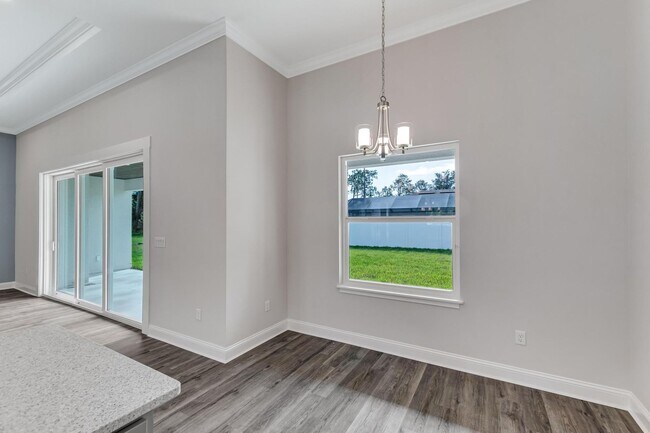 Building Photo - 5 Eastvue Pl