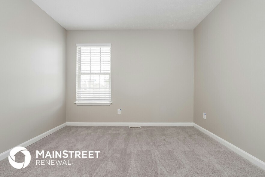Building Photo - 2611 Star Ln