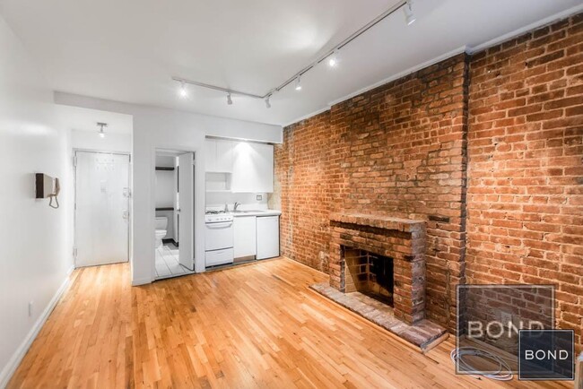 Floorplan - 309 West 21st Street