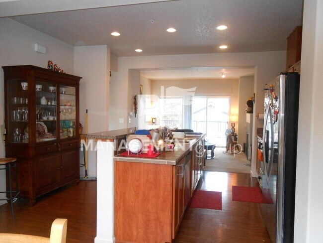 Building Photo - 340 NW 116th Ave