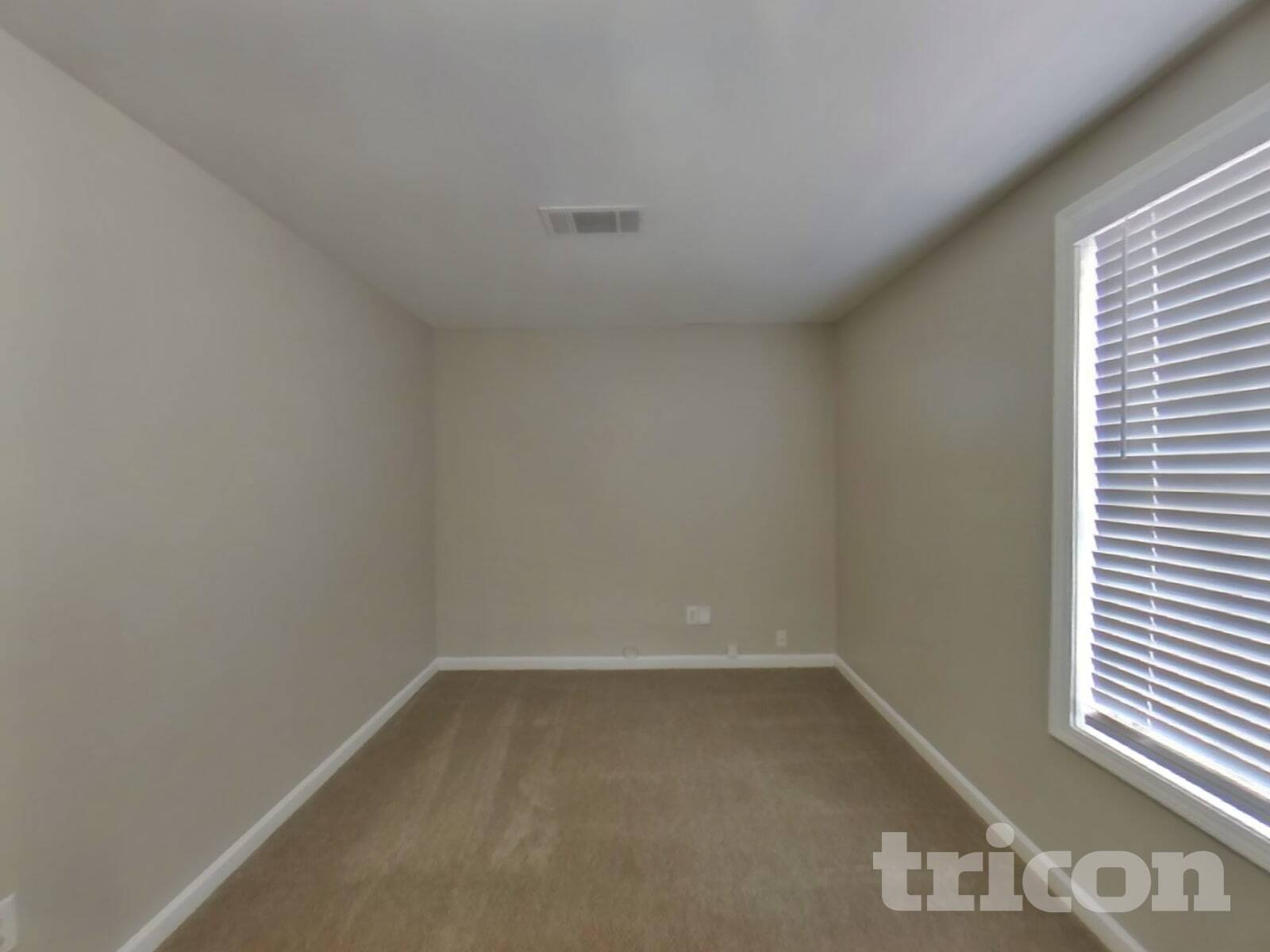 Building Photo - 1194 Eagles Pass