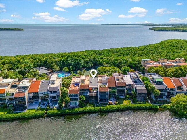 Building Photo - 6124 Paradise Point Dr