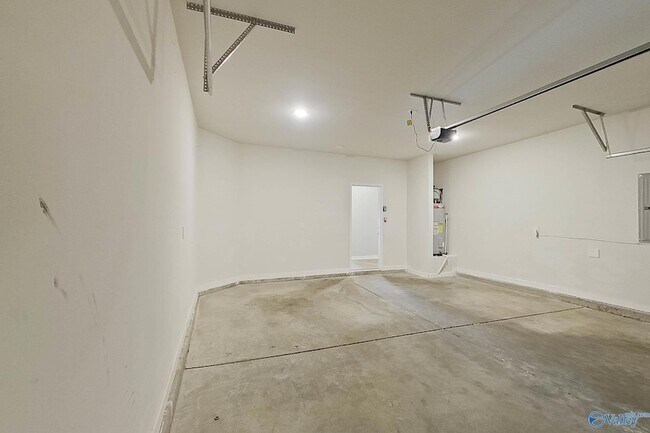 Building Photo - 6401 Upchurch Dr