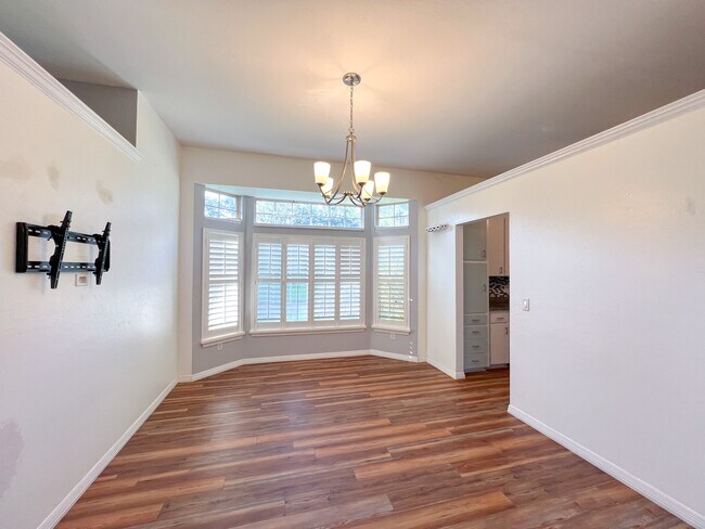 Building Photo - 7516 NW 36 Ave