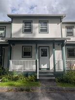 Building Photo - 27 Maple St