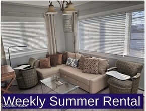 Building Photo - 604 SE Central Ave