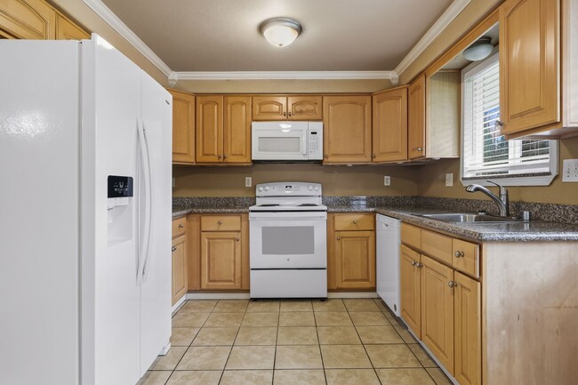 Building Photo - Move in Ready! 3 bedroom 1 bath, North Thurston School District.