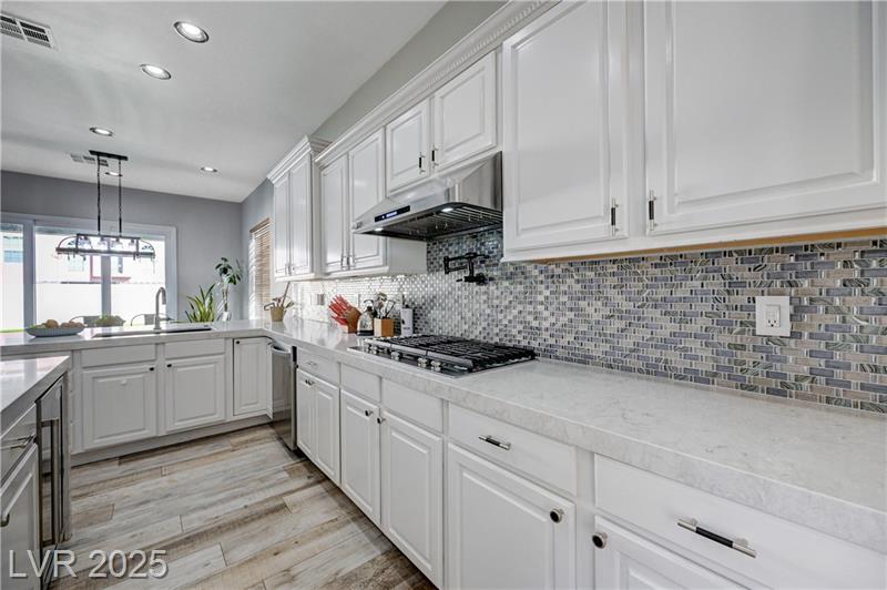Kitchen - 9738 Bear Trap Ct