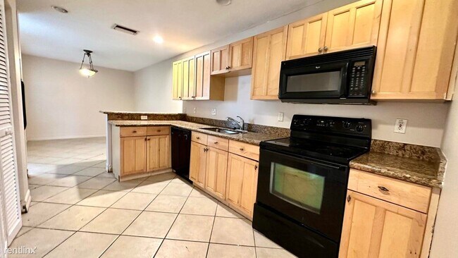 Primary Photo - 3 br, 2.5 bath House - 12574 Westhampton C...