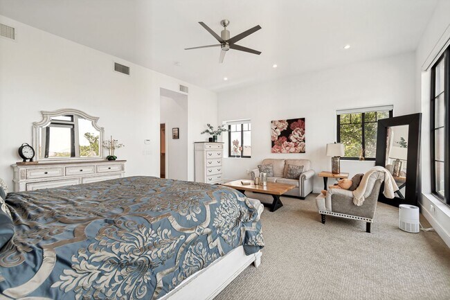 Building Photo - Fully Furnished Luxury Home In The Avenues